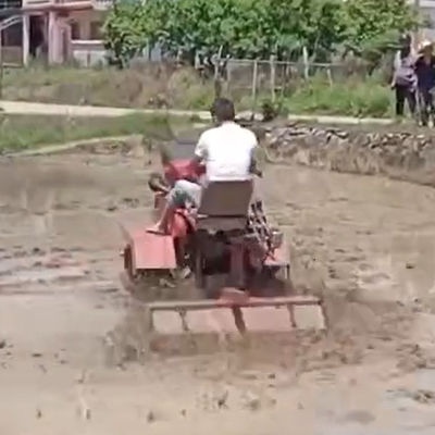Fácil de operar Tractor de pequeno porte de 25 HP Equipamento agrícola Certificado CE